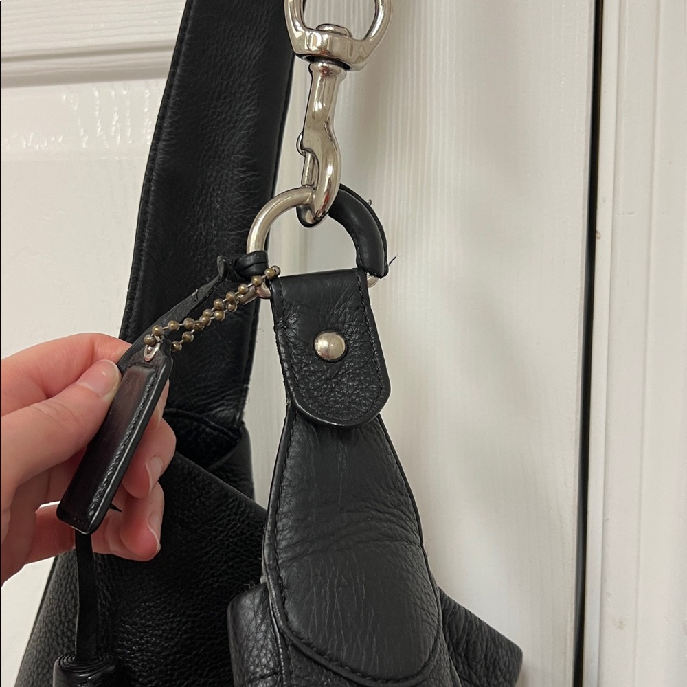 Coach Black Shoulder Bag - Picture 4 of 16
